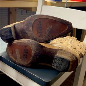 Corral Boots Antique Saddle Brushed Laser